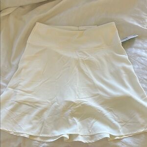 ❗️Maurices White Women's Skirt w/ shorts❗️
